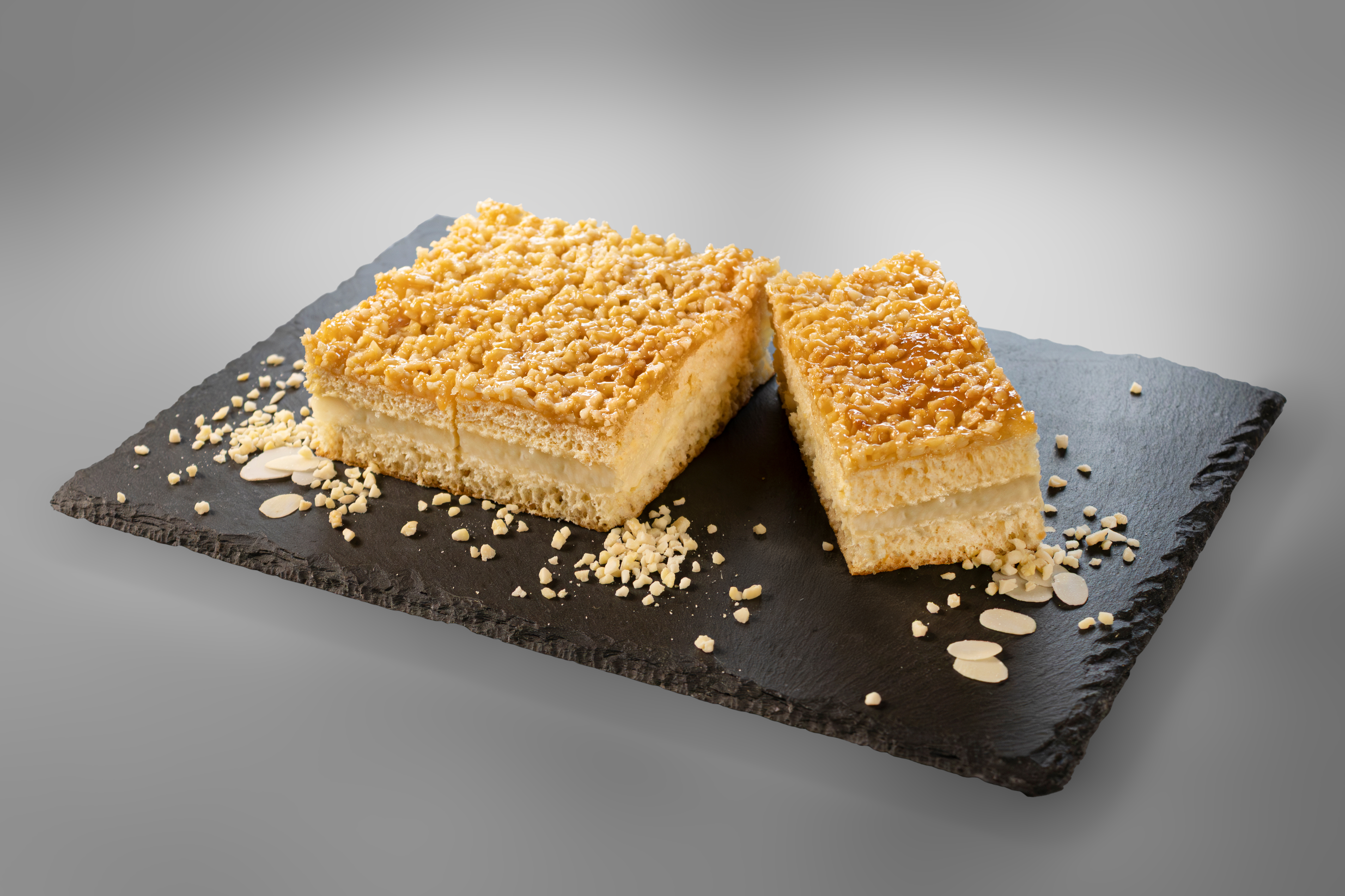 Bienenstich gefüllt