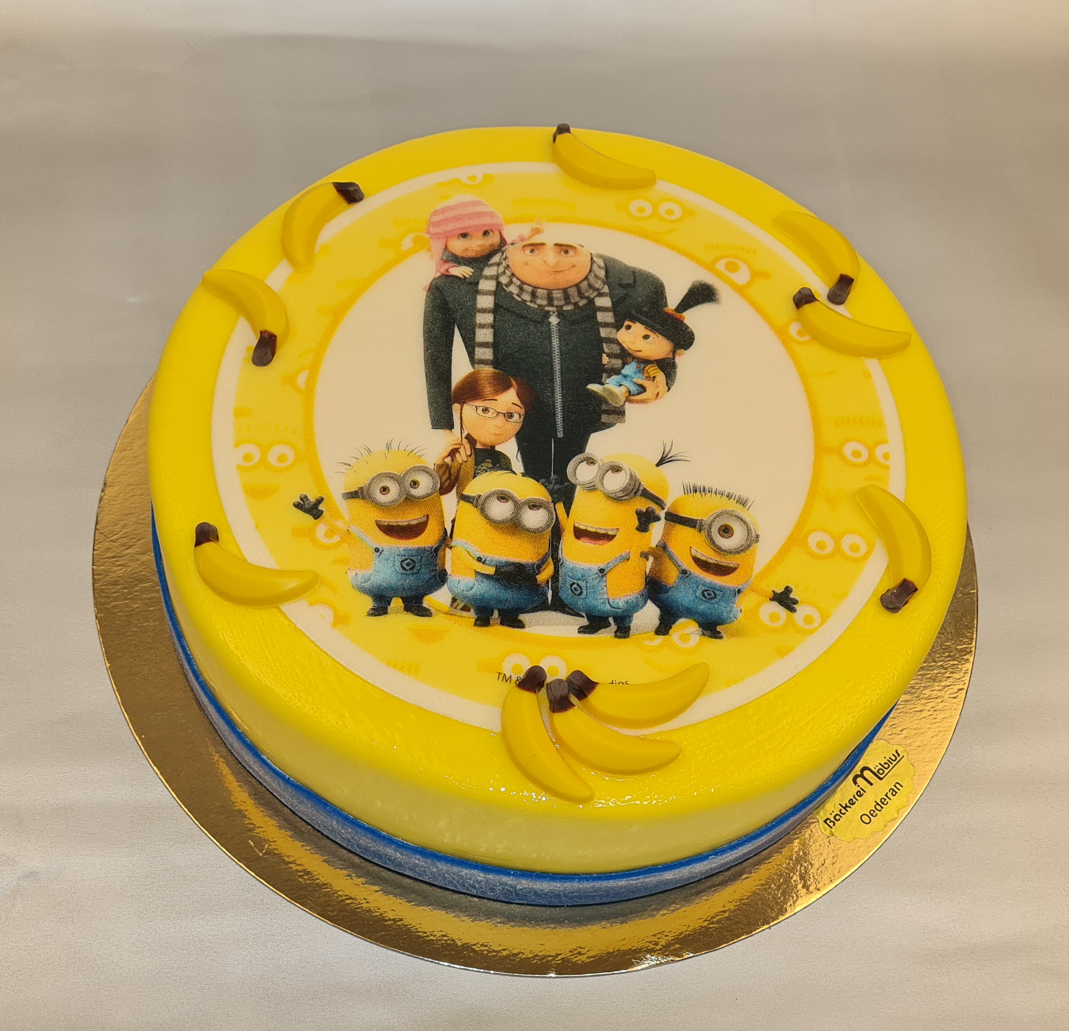 G60 Geburtstagstorte "Minions"
