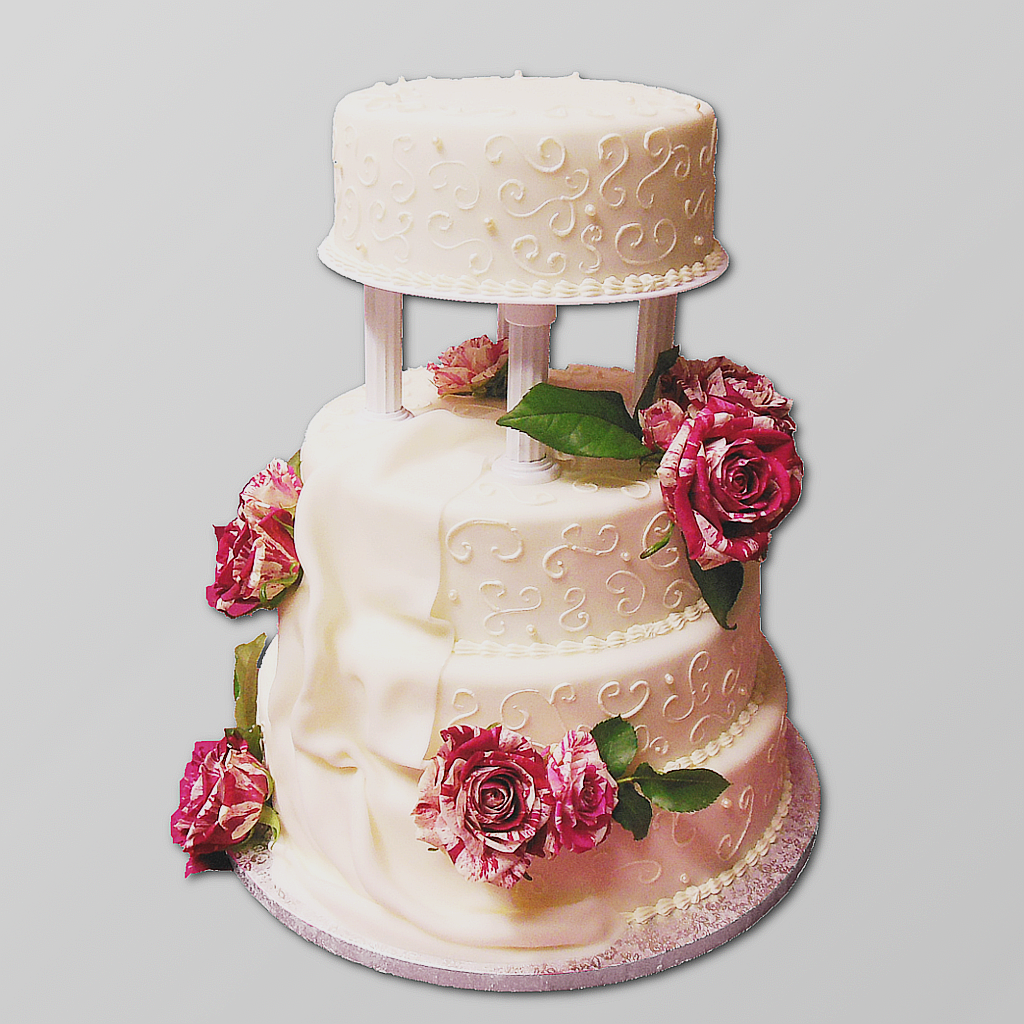 HAE5 Hochzeitstorte mit echten Rosen