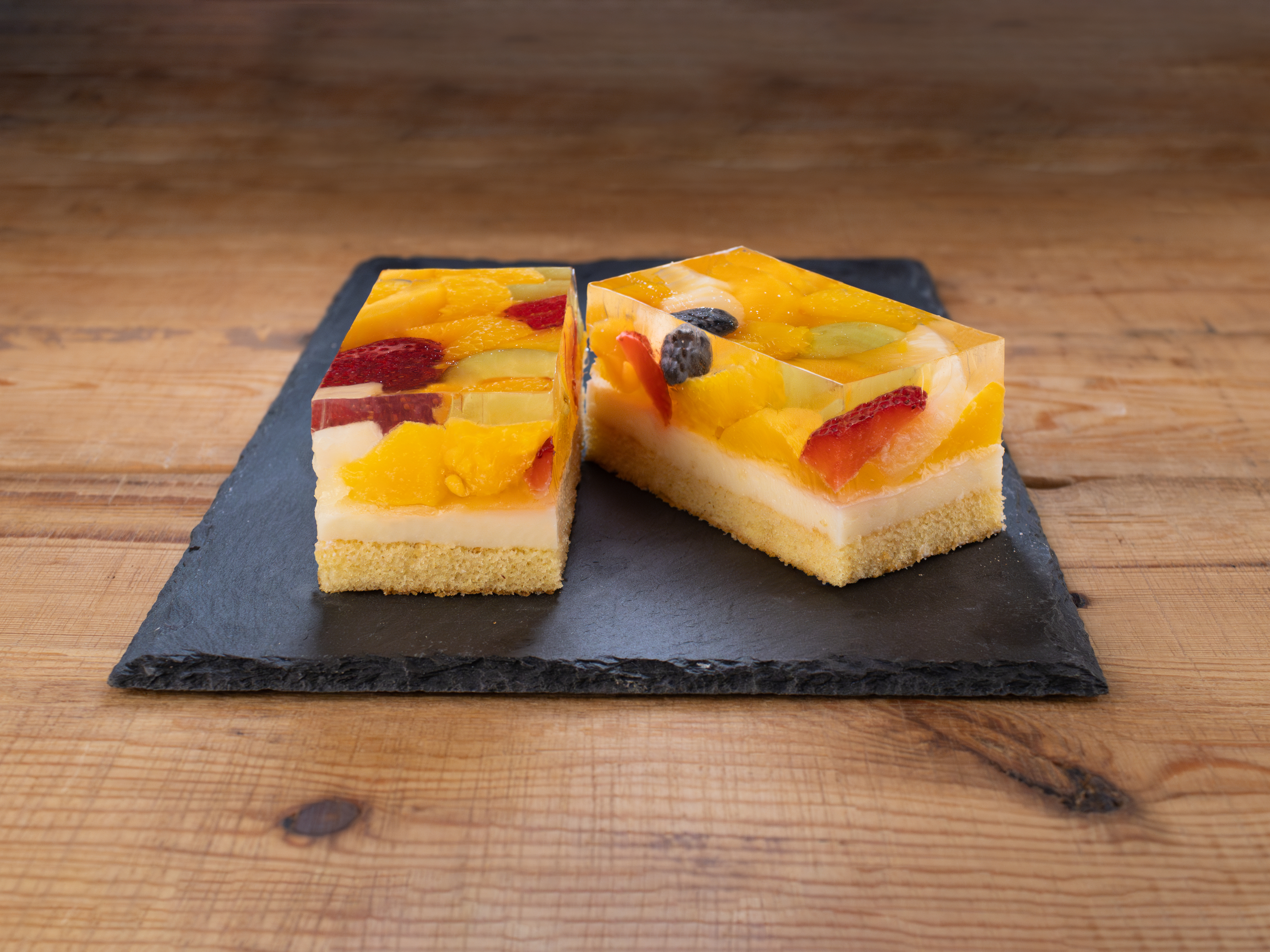 Fruchtschnitte mit Pudding