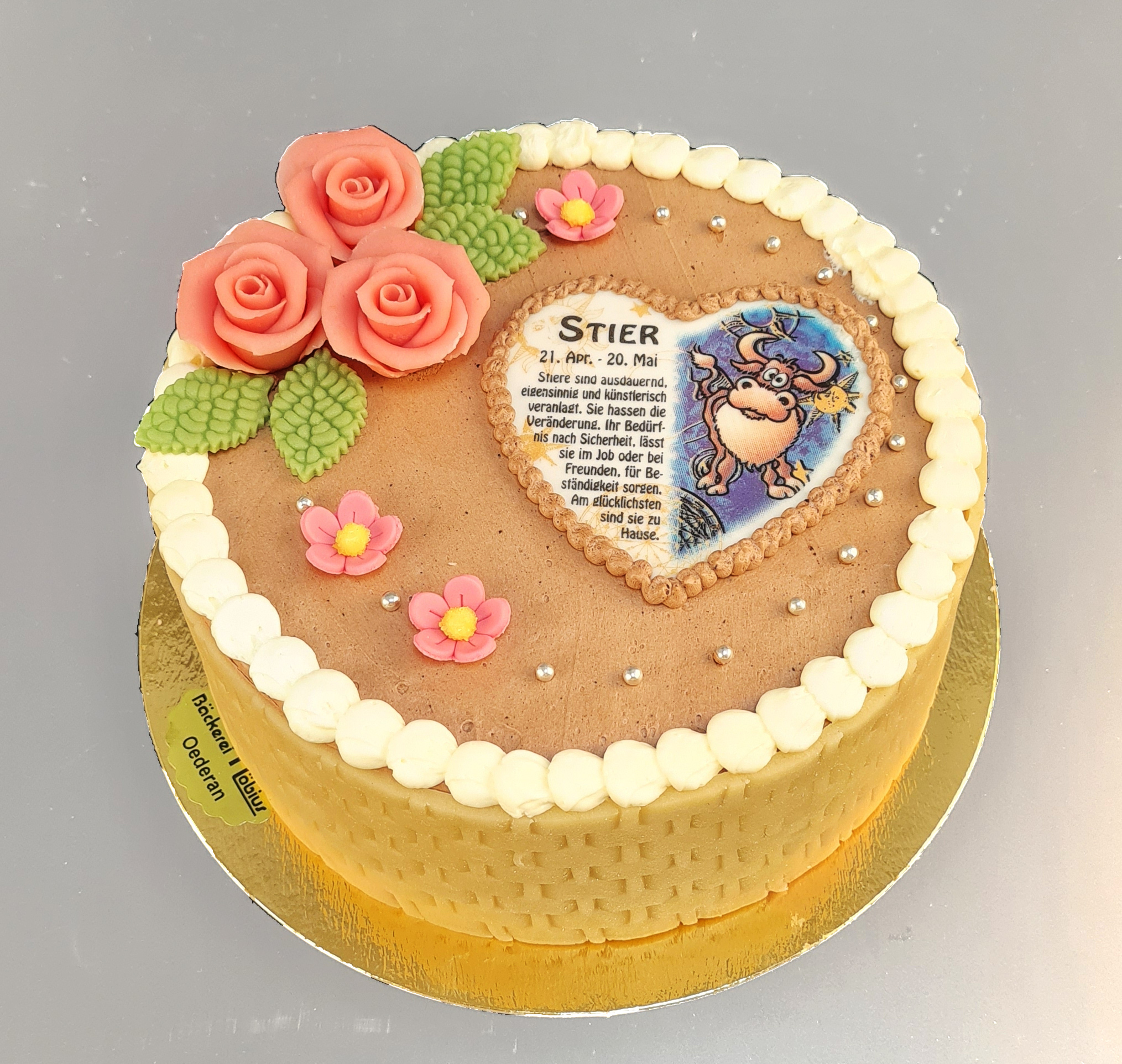 G28 Kleine Torte mit Sternzeichen